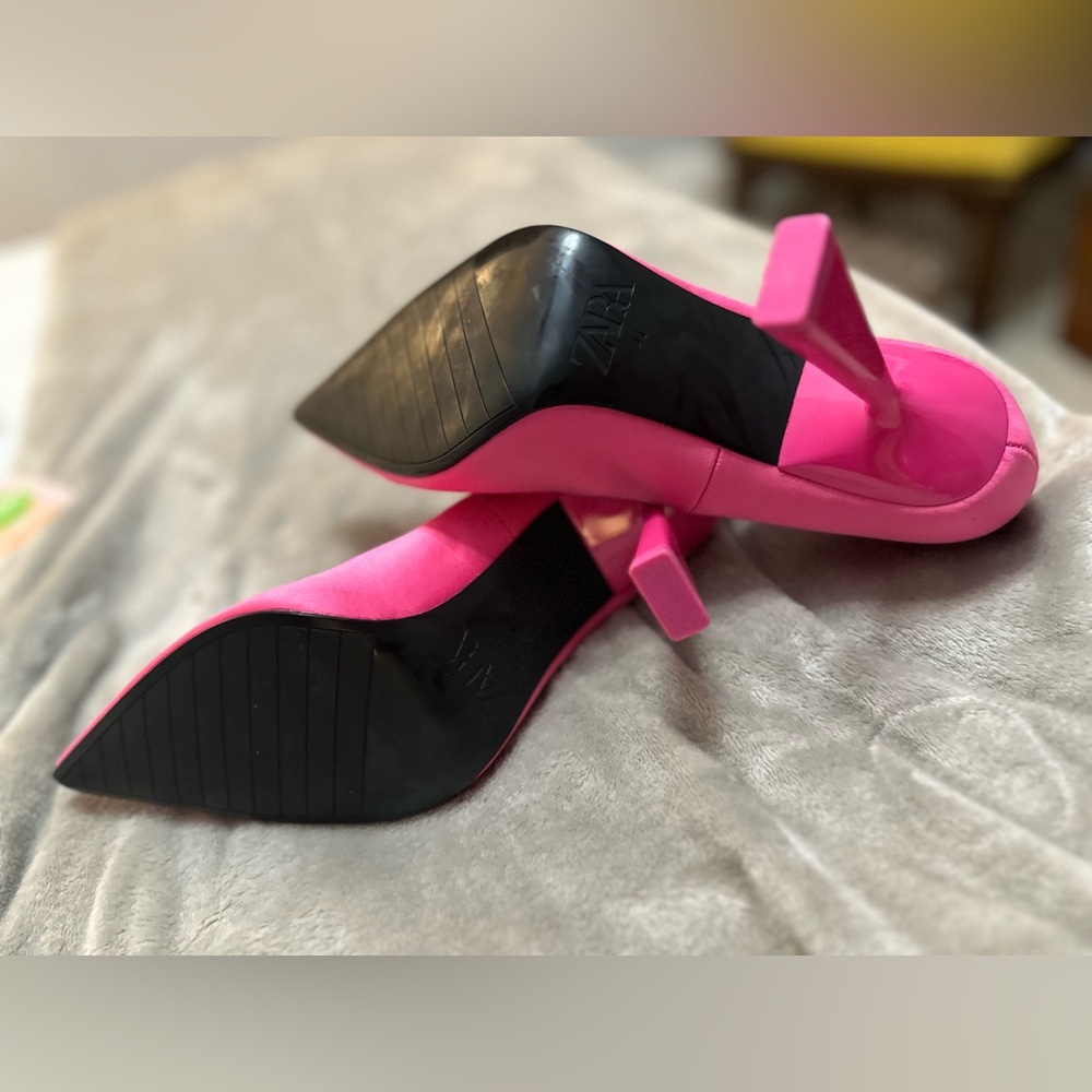 Zara Hot Pink Pointed-Toe High Heels NWOT - Picture 2 of 4